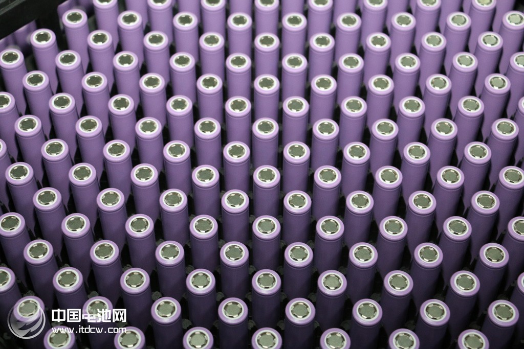 長(zhǎng)續(xù)航動(dòng)力鋰電池：新能源汽車(chē)的“未來(lái)芯”