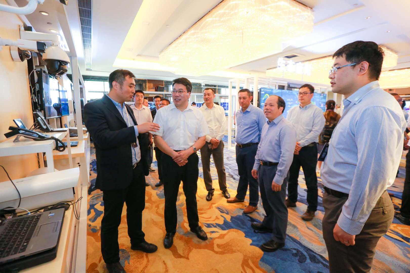 智慧城市、智慧醫(yī)療就在身邊 華為中國ICT生態(tài)之行2018帶你了解智慧鄭州