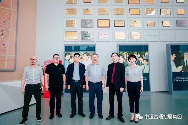 武漢長江新城管委會一行考察上海庚創(chuàng)科技智慧城市實踐項目