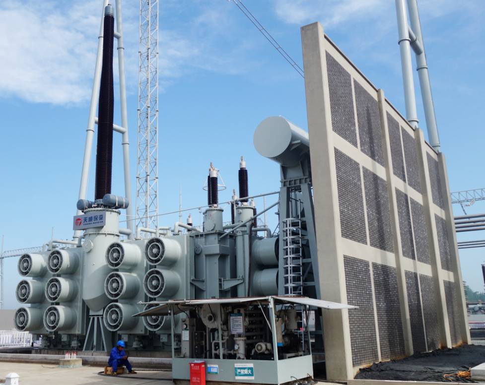 聚焦：特高壓變電站是怎樣建成的？