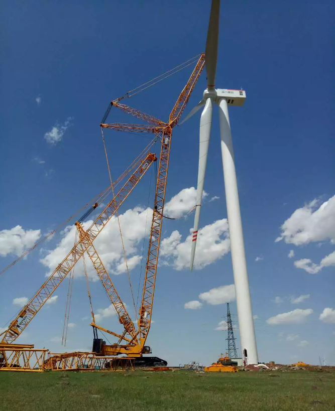 陸上風(fēng)電重器：三一重能第一臺(tái)3.4MW風(fēng)電機(jī)組順利完成吊裝！
