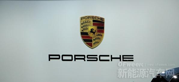 上海進(jìn)博會(huì)汽車科技前瞻：德系、美系、日韓同臺(tái)競(jìng)技