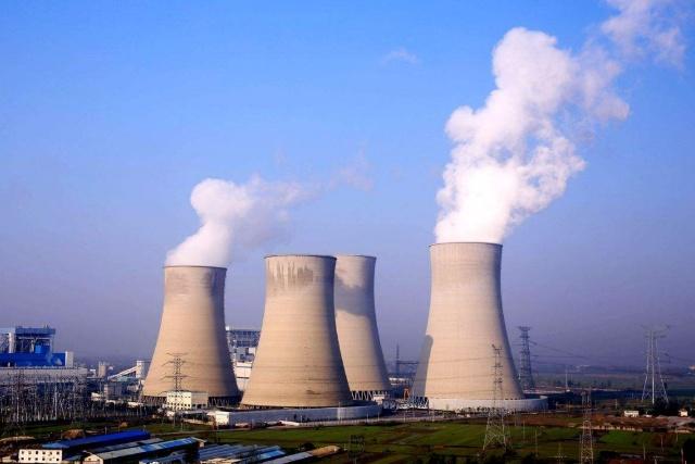 我國的火電廠燃燒一噸的煤礦，能產(chǎn)生多少電量？