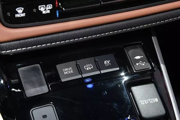 卡羅拉也能免稅送車牌？豐田要斷了國產(chǎn)電動車后路嗎？